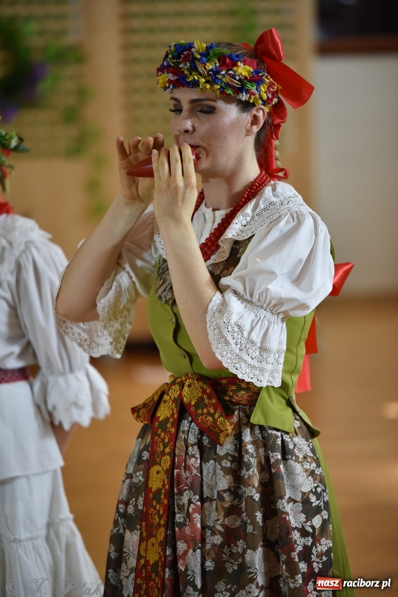 Zdjęcie w galerii na portalu naszraciborz.pl: Raciborskie Źródło zatańczyło dla małego Henia wiadomości z regionu