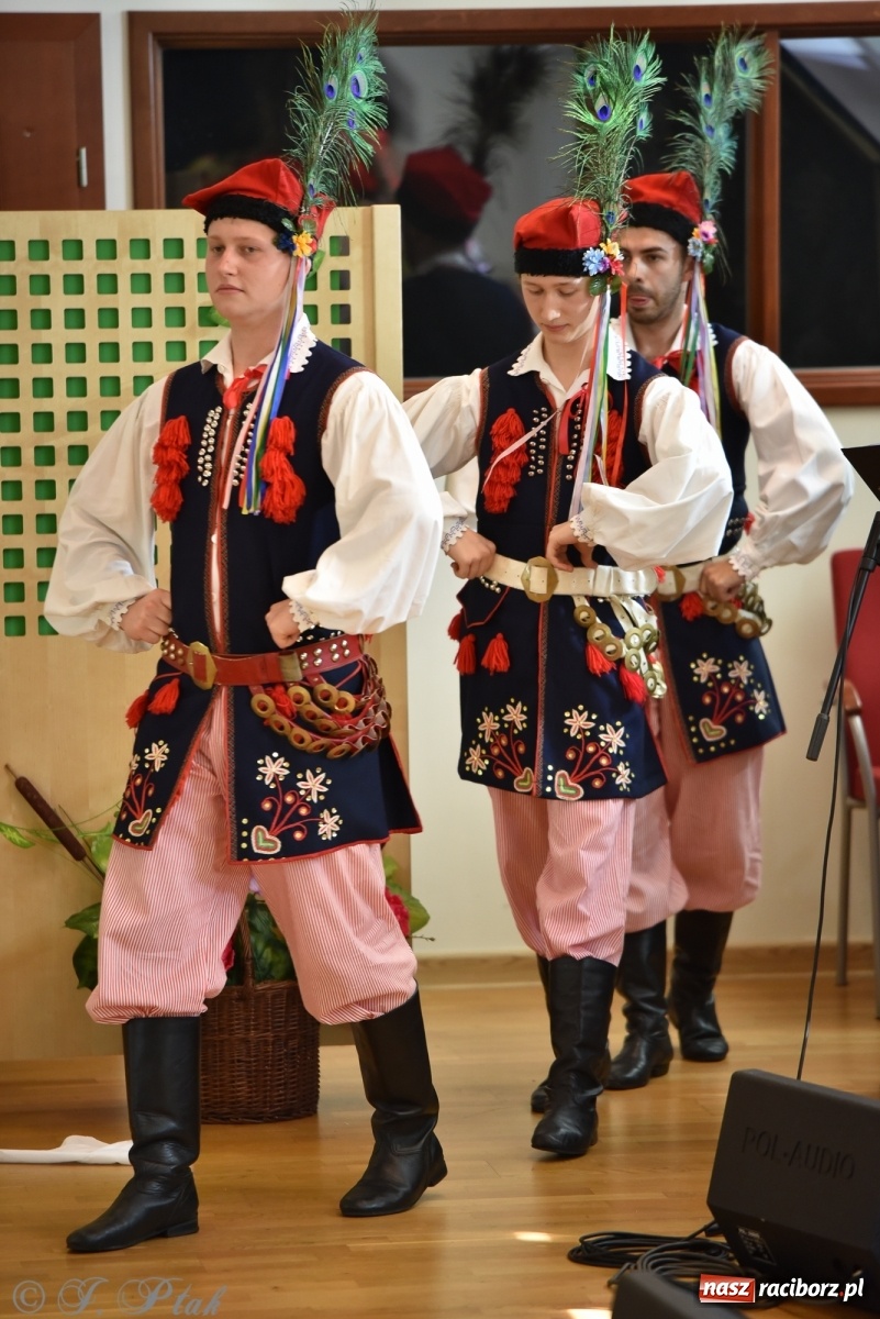 Zdjęcie w galerii na portalu naszraciborz.pl: Raciborskie Źródło zatańczyło dla małego Henia wiadomości z regionu