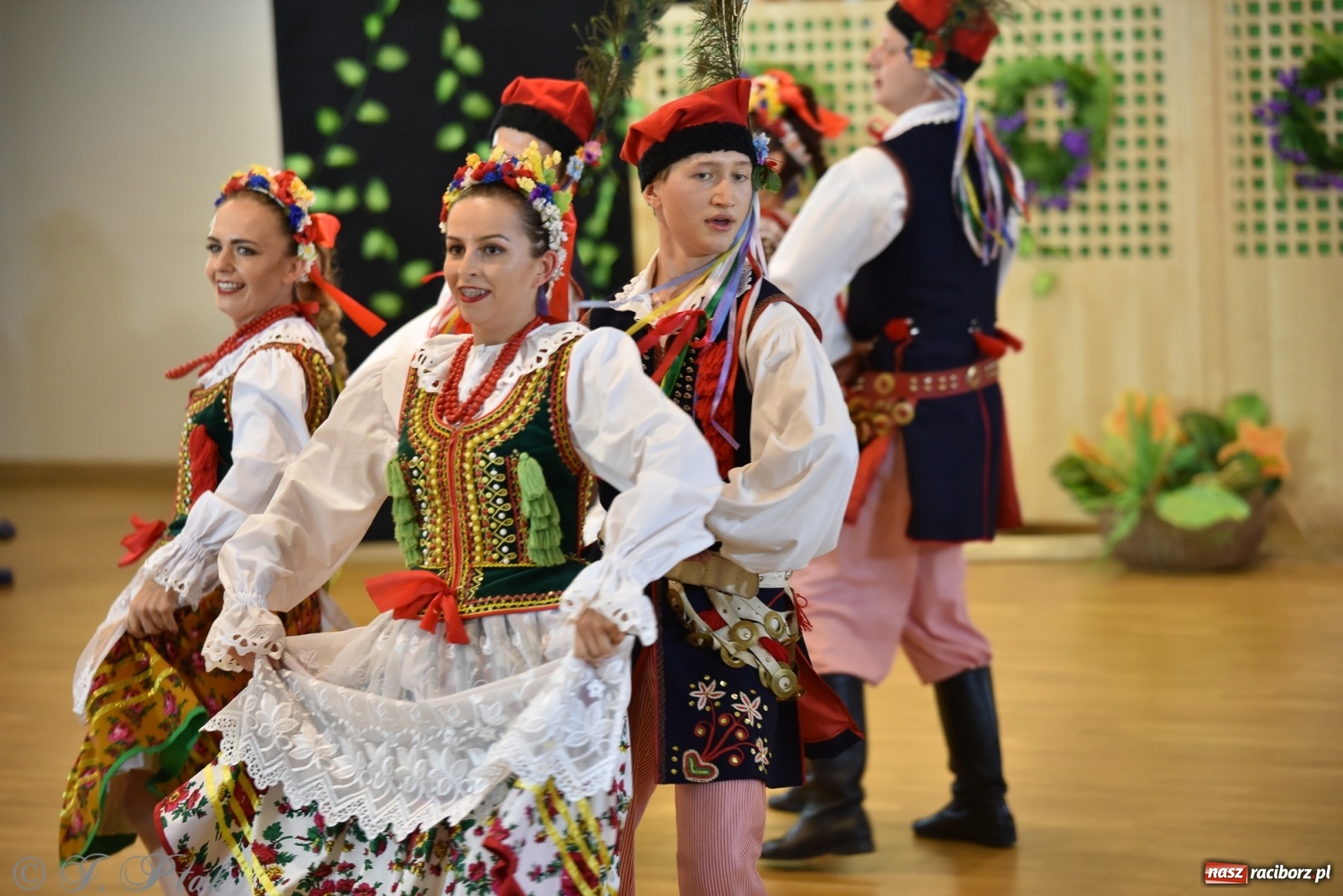 Zdjęcie w galerii na portalu naszraciborz.pl: Raciborskie Źródło zatańczyło dla małego Henia wiadomości z regionu