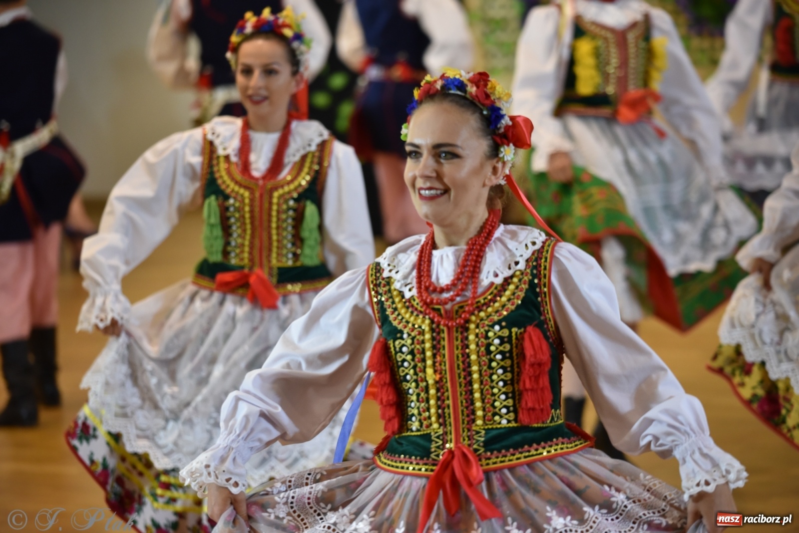 Zdjęcie w galerii na portalu naszraciborz.pl: Raciborskie Źródło zatańczyło dla małego Henia wiadomości z regionu