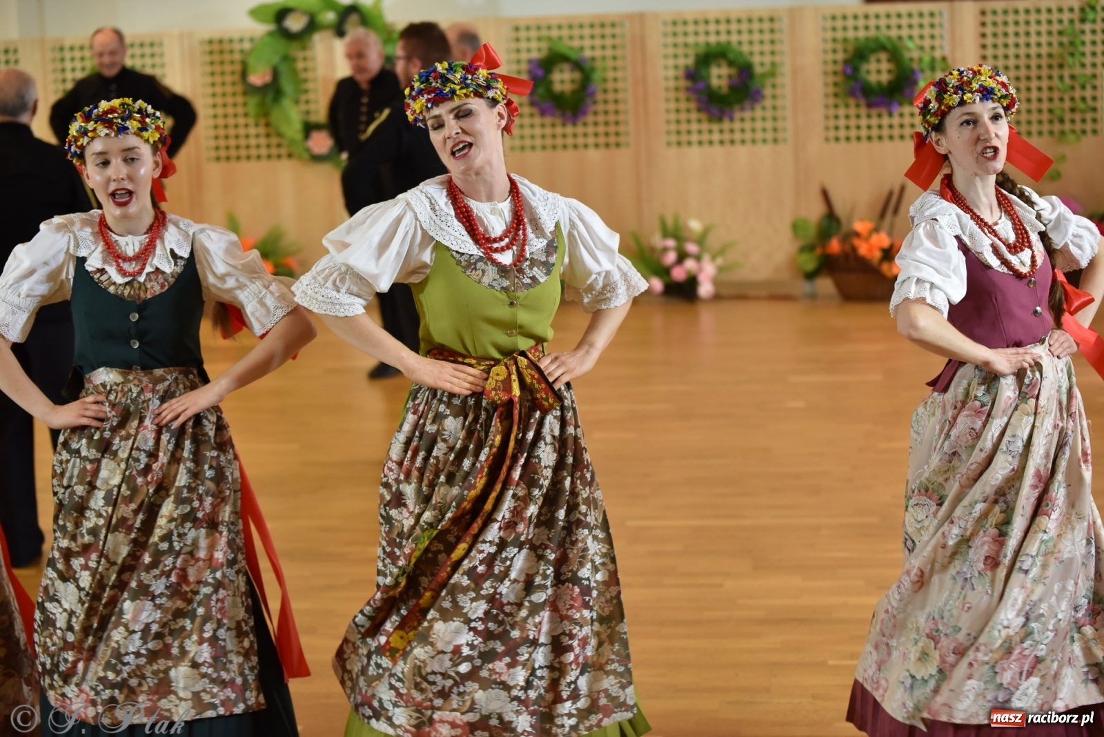 Zdjęcie w galerii na portalu naszraciborz.pl: Raciborskie Źródło zatańczyło dla małego Henia wiadomości z regionu