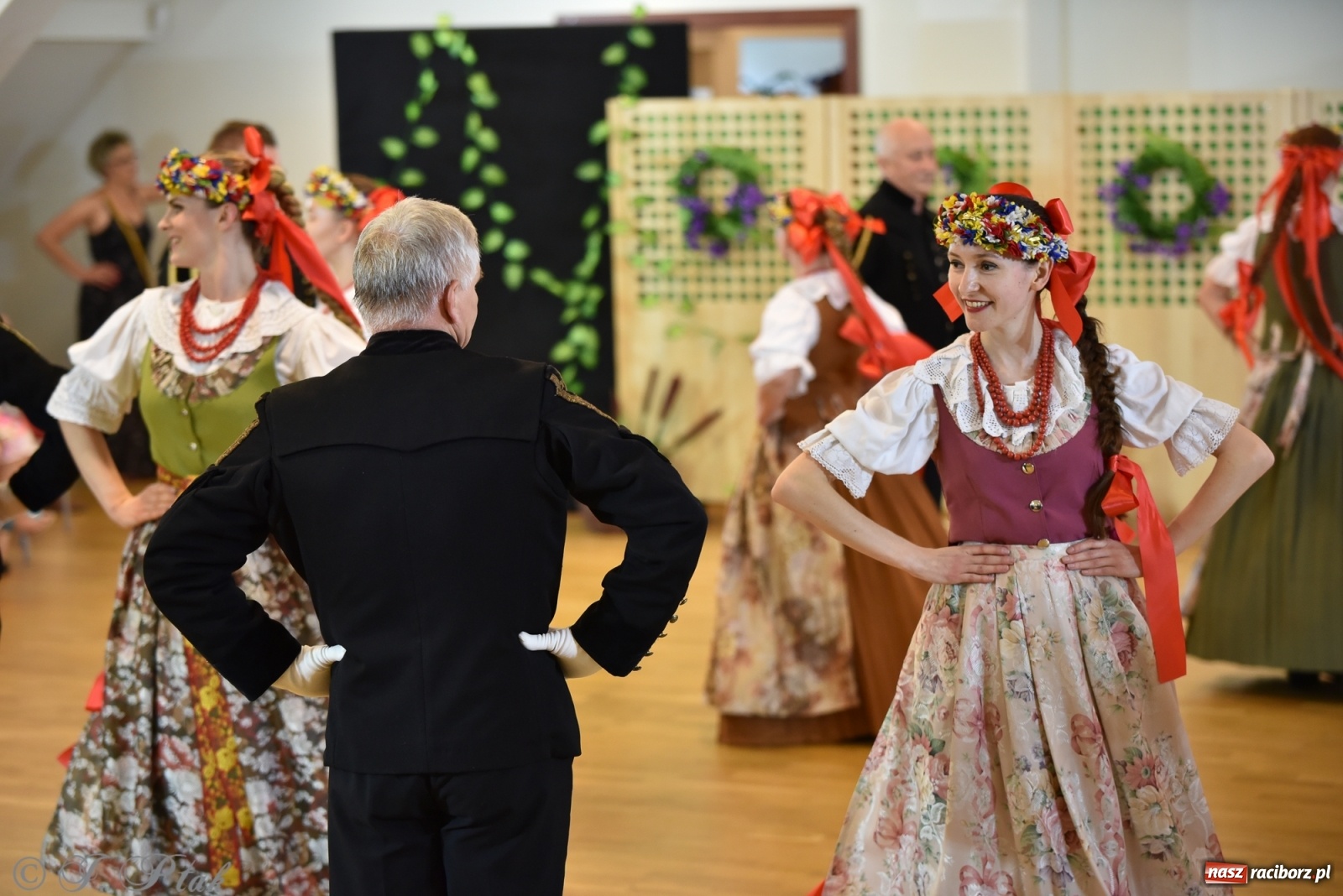 Zdjęcie w galerii na portalu naszraciborz.pl: Raciborskie Źródło zatańczyło dla małego Henia wiadomości z regionu