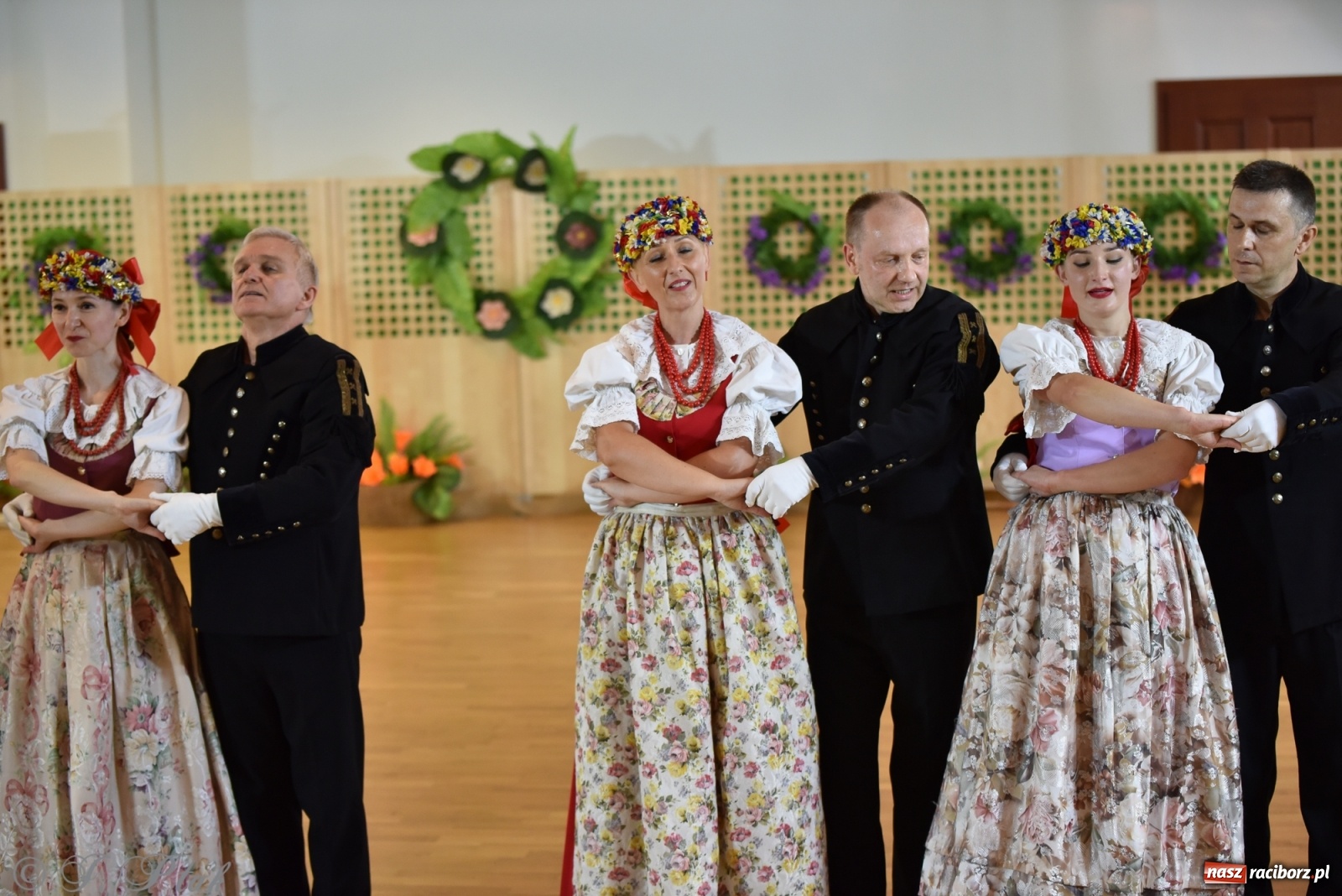 Zdjęcie w galerii na portalu naszraciborz.pl: Raciborskie Źródło zatańczyło dla małego Henia wiadomości z regionu