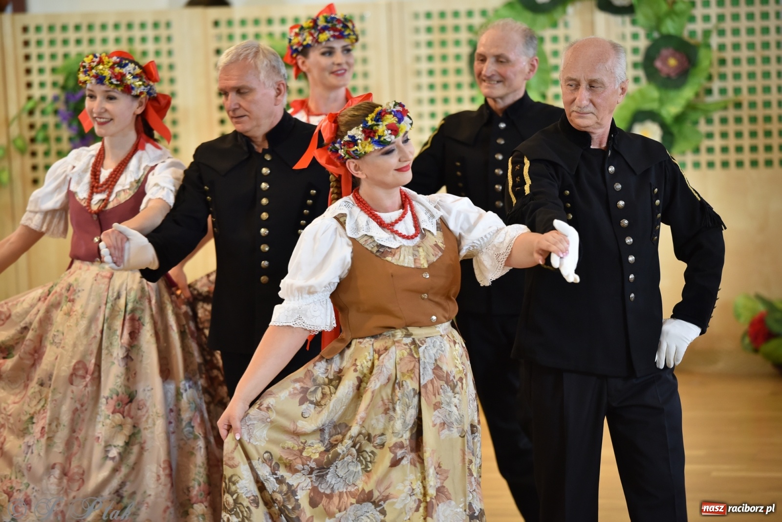 Zdjęcie w galerii na portalu naszraciborz.pl: Raciborskie Źródło zatańczyło dla małego Henia wiadomości z regionu