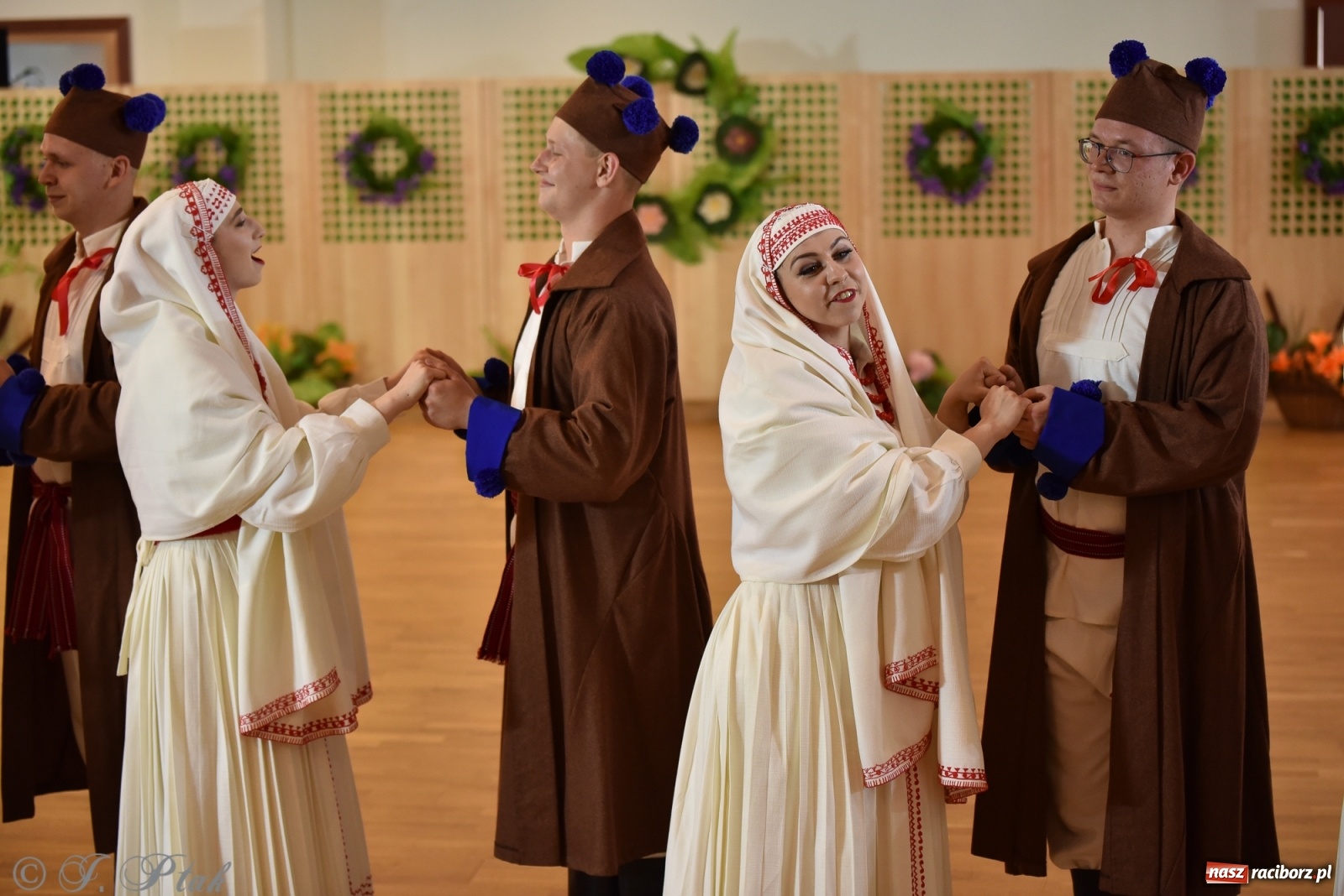 Zdjęcie w galerii na portalu naszraciborz.pl: Raciborskie Źródło zatańczyło dla małego Henia wiadomości z regionu