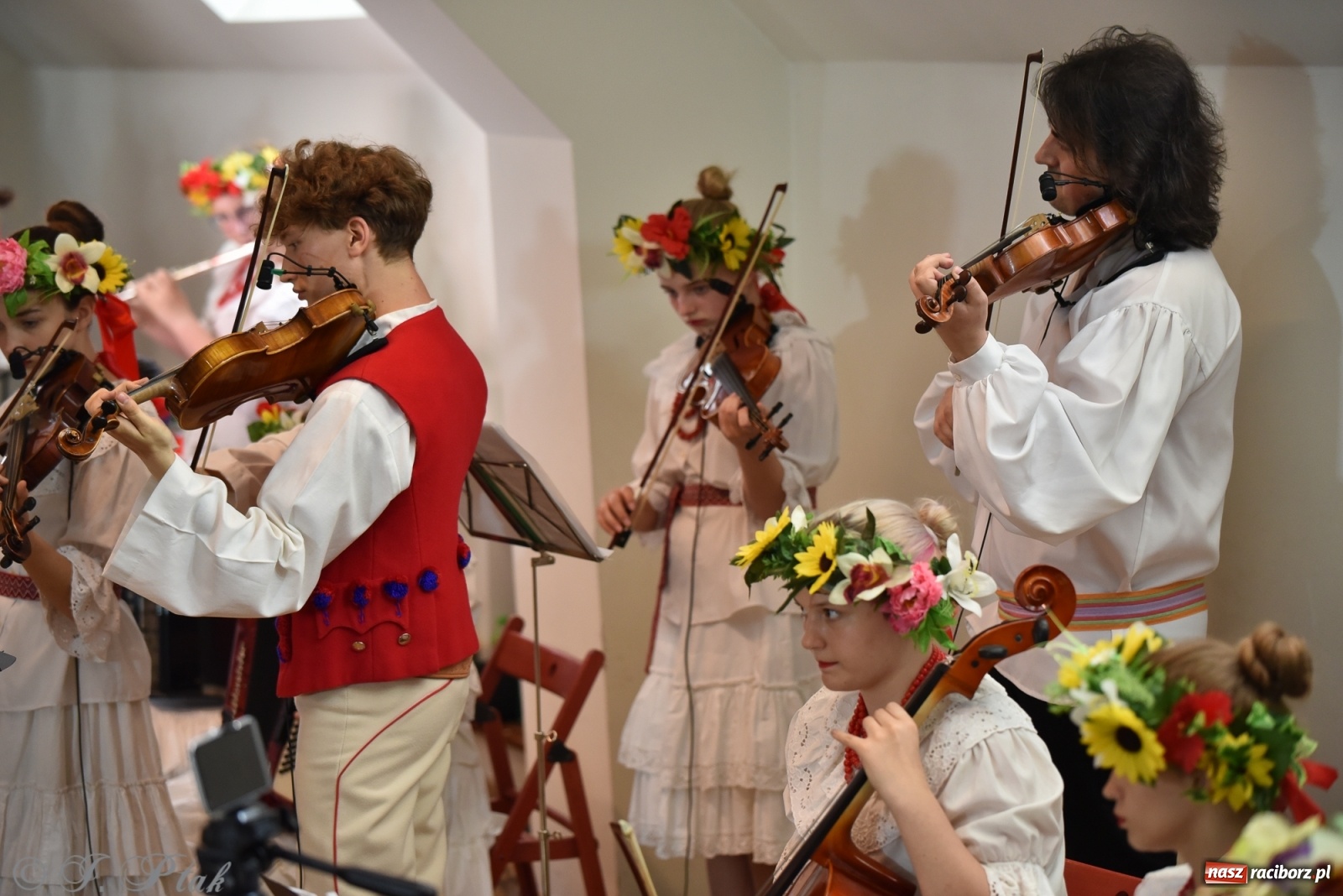 Zdjęcie w galerii na portalu naszraciborz.pl: Raciborskie Źródło zatańczyło dla małego Henia wiadomości z regionu