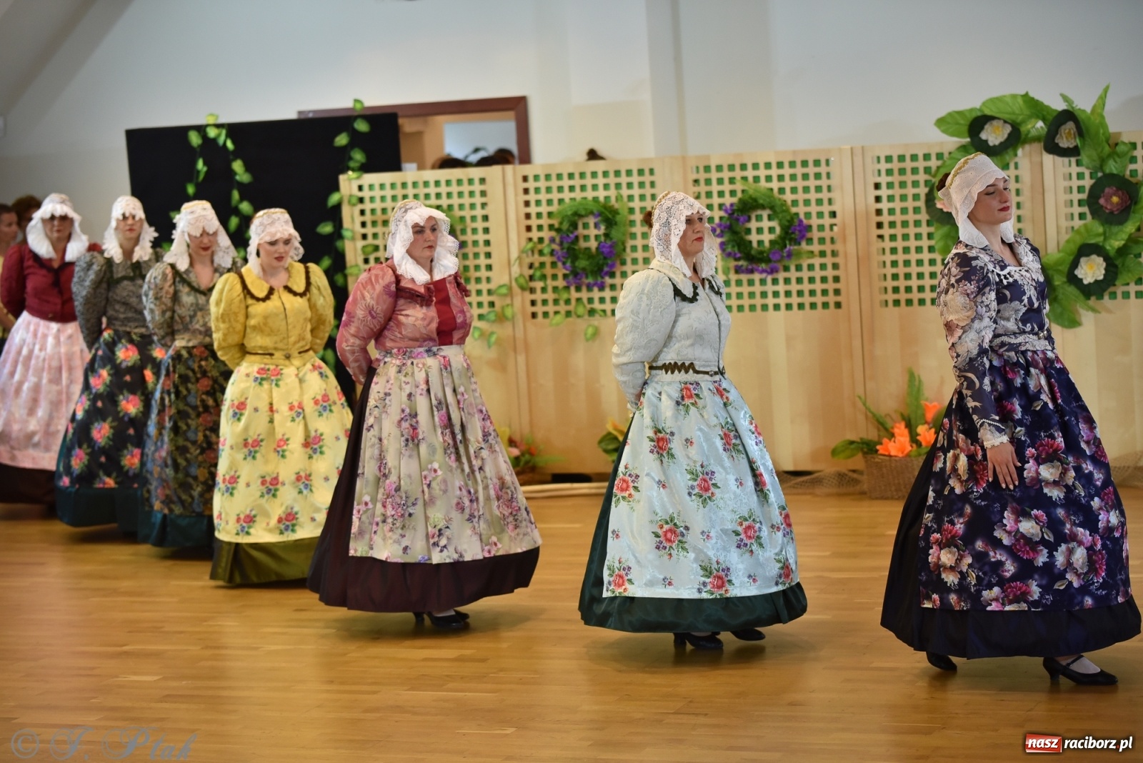 Zdjęcie w galerii na portalu naszraciborz.pl: Raciborskie Źródło zatańczyło dla małego Henia wiadomości z regionu