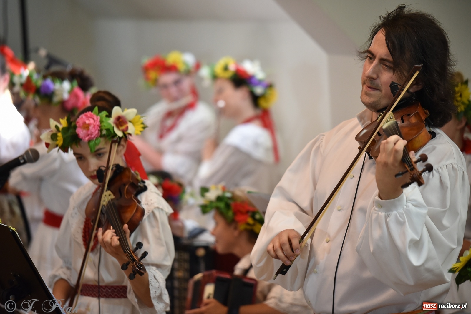 Zdjęcie w galerii na portalu naszraciborz.pl: Raciborskie Źródło zatańczyło dla małego Henia wiadomości z regionu