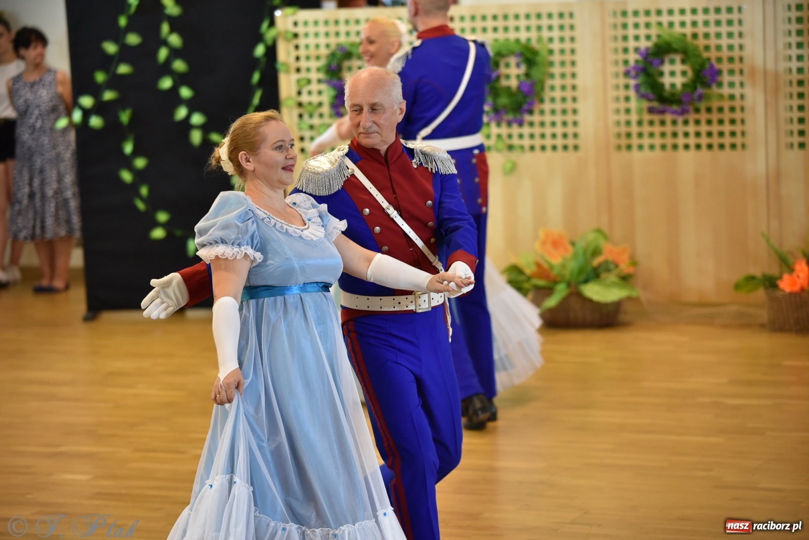 Zdjęcie w galerii na portalu naszraciborz.pl: Raciborskie Źródło zatańczyło dla małego Henia wiadomości z regionu