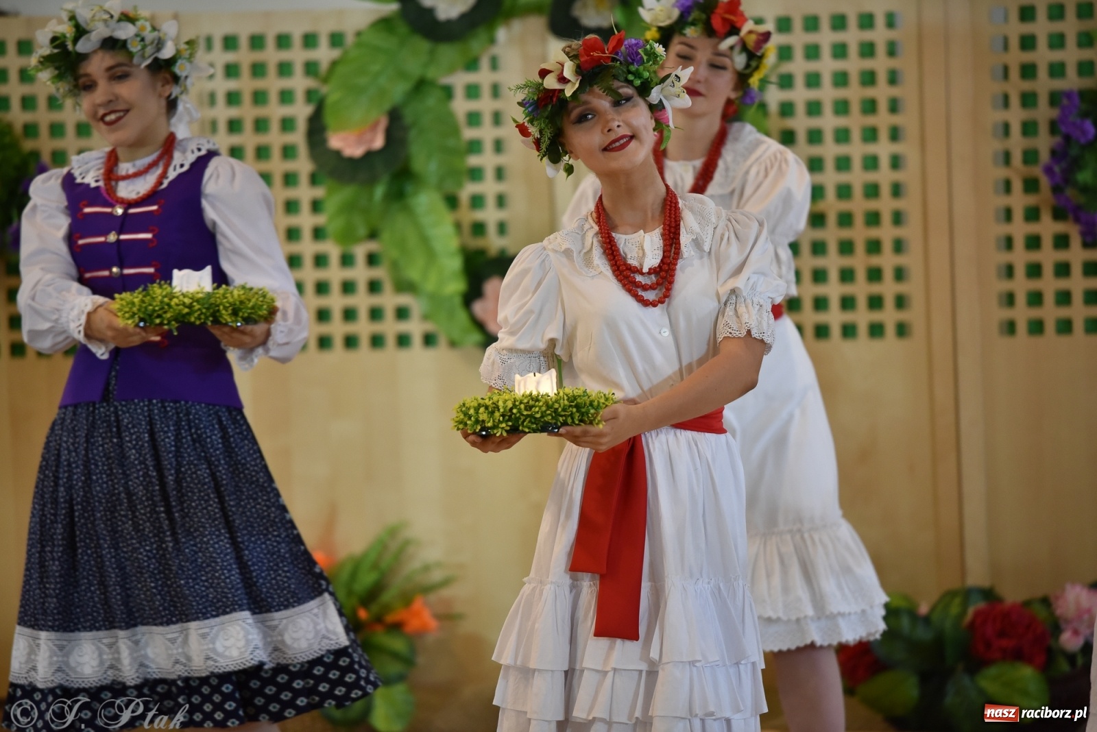 Zdjęcie w galerii na portalu naszraciborz.pl: Raciborskie Źródło zatańczyło dla małego Henia wiadomości z regionu