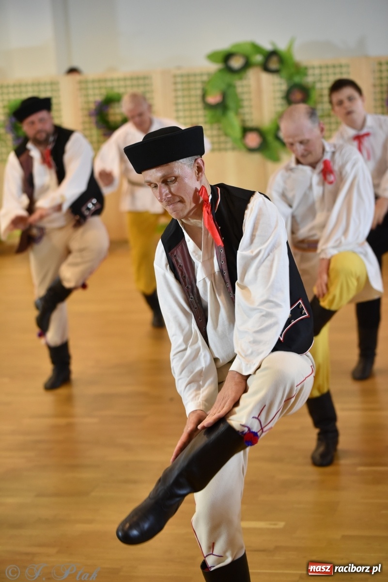 Zdjęcie w galerii na portalu naszraciborz.pl: Raciborskie Źródło zatańczyło dla małego Henia wiadomości z regionu