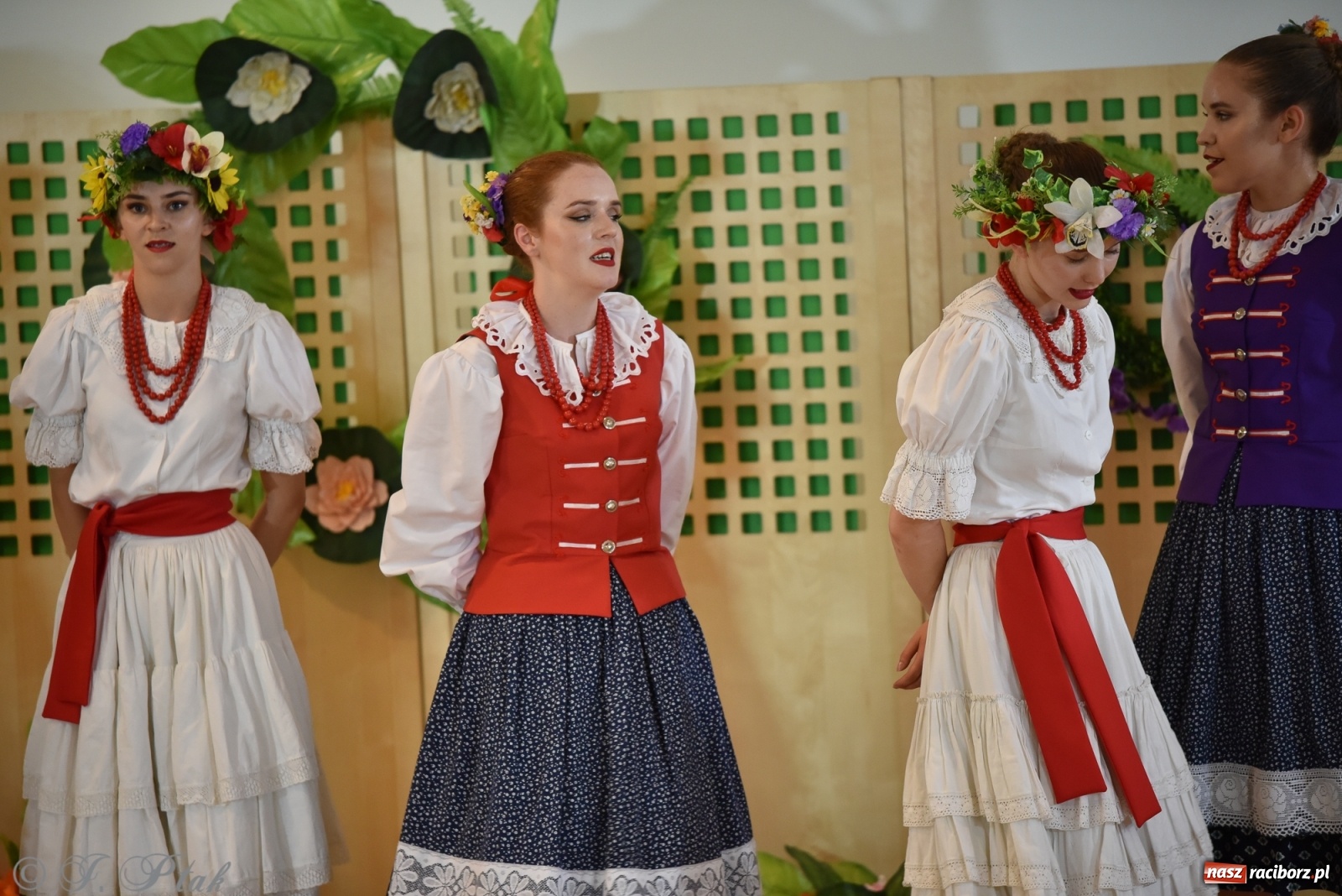 Zdjęcie w galerii na portalu naszraciborz.pl: Raciborskie Źródło zatańczyło dla małego Henia wiadomości z regionu