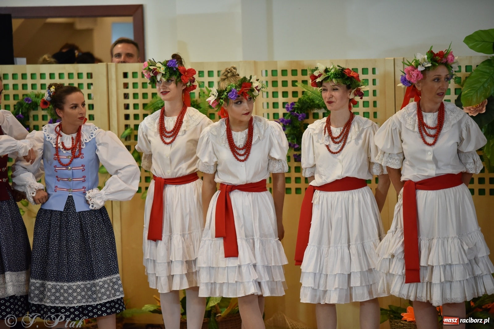 Zdjęcie w galerii na portalu naszraciborz.pl: Raciborskie Źródło zatańczyło dla małego Henia wiadomości z regionu