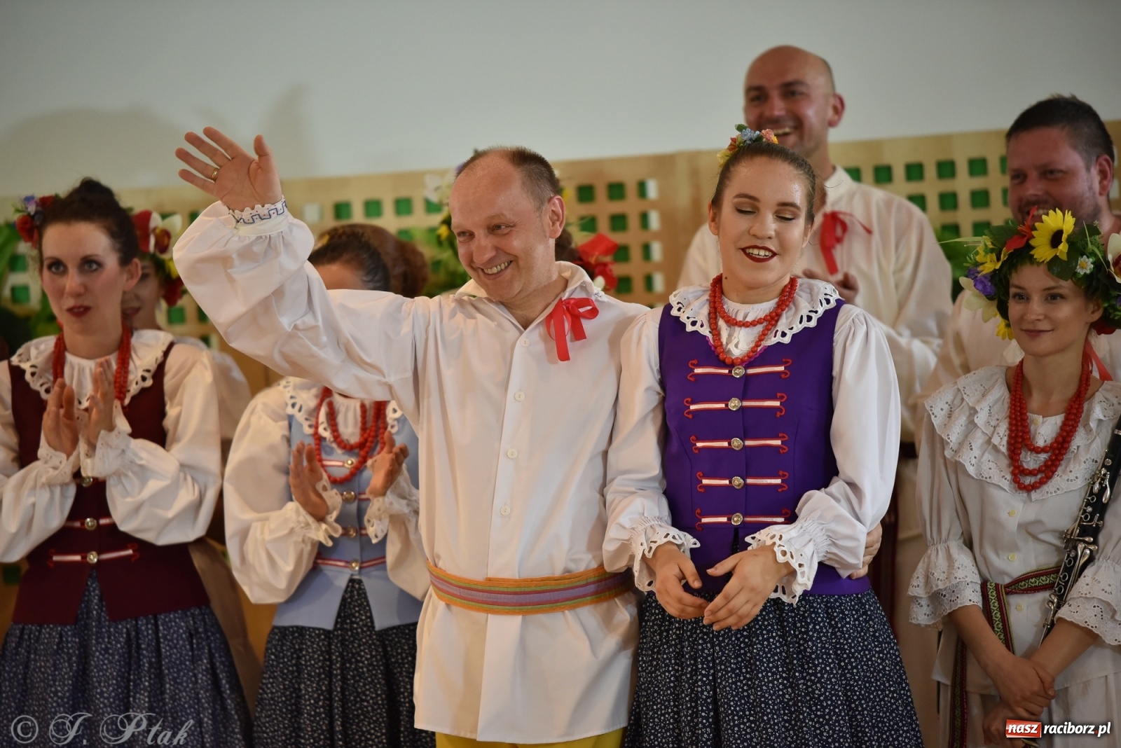 Zdjęcie w galerii na portalu naszraciborz.pl: Raciborskie Źródło zatańczyło dla małego Henia wiadomości z regionu