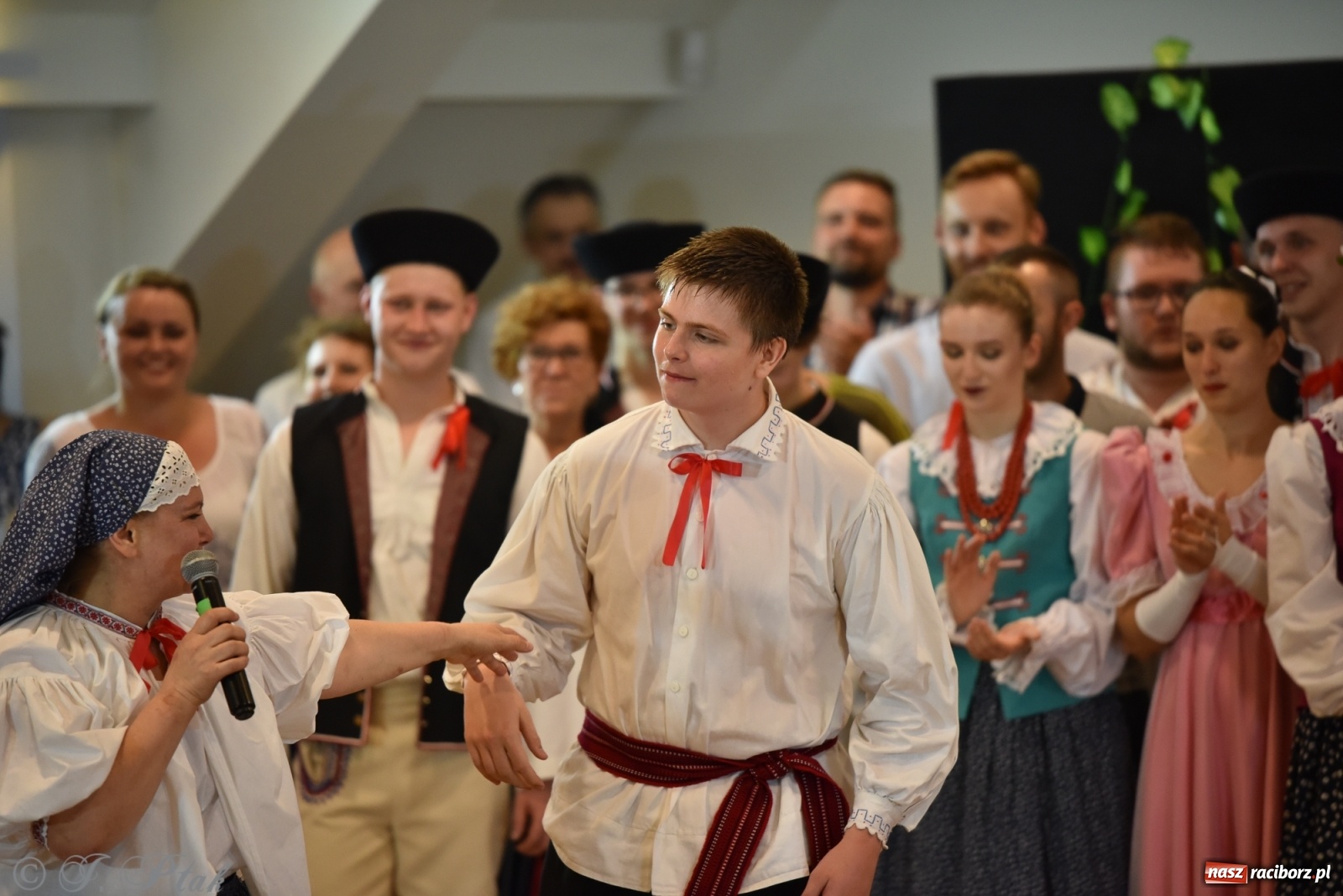 Zdjęcie w galerii na portalu naszraciborz.pl: Raciborskie Źródło zatańczyło dla małego Henia wiadomości z regionu