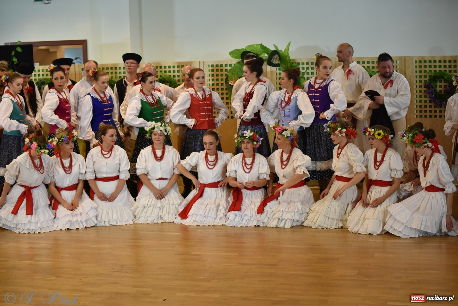 Zdjęcie w galerii na portalu naszraciborz.pl: Raciborskie Źródło zatańczyło dla małego Henia wiadomości z regionu