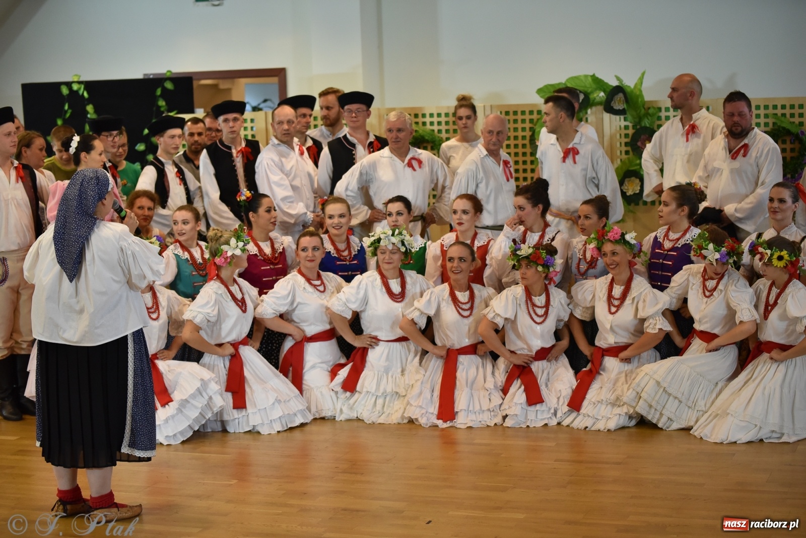 Zdjęcie w galerii na portalu naszraciborz.pl: Raciborskie Źródło zatańczyło dla małego Henia wiadomości z regionu