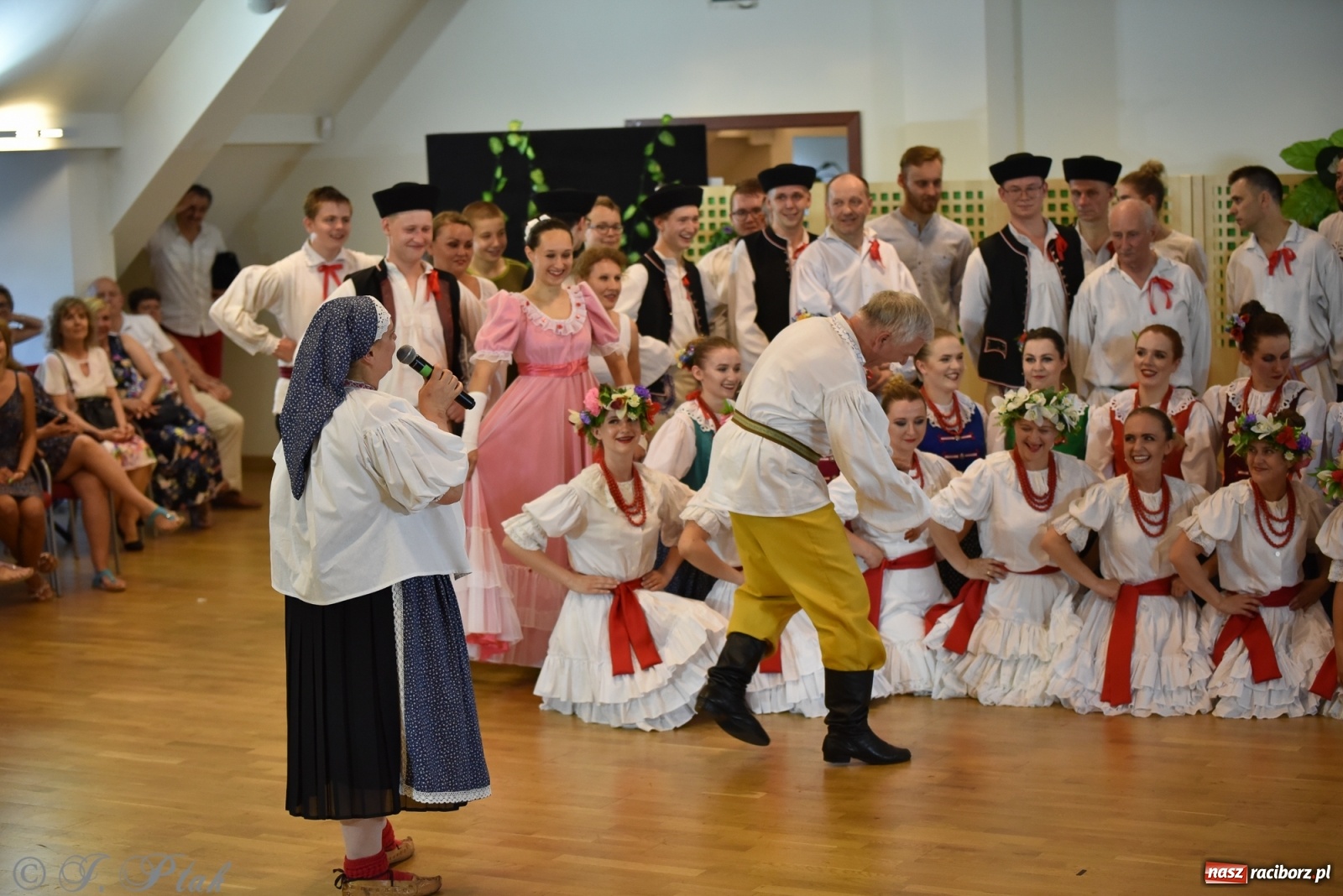 Zdjęcie w galerii na portalu naszraciborz.pl: Raciborskie Źródło zatańczyło dla małego Henia wiadomości z regionu