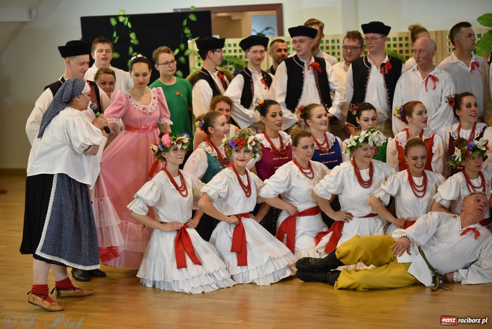 Zdjęcie w galerii na portalu naszraciborz.pl: Raciborskie Źródło zatańczyło dla małego Henia wiadomości z regionu