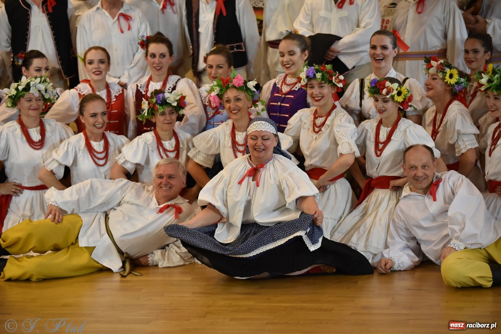 Zdjęcie w galerii na portalu naszraciborz.pl: Raciborskie Źródło zatańczyło dla małego Henia wiadomości z regionu