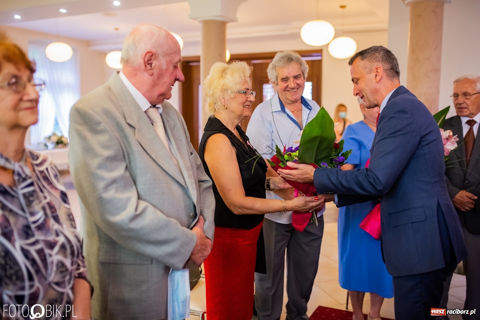 Zdjęcie w galerii na portalu naszraciborz.pl: Pół wieku razem. Złote Gody w raciborskim USC [FOTO i WIDEO] wiadomości z regionu