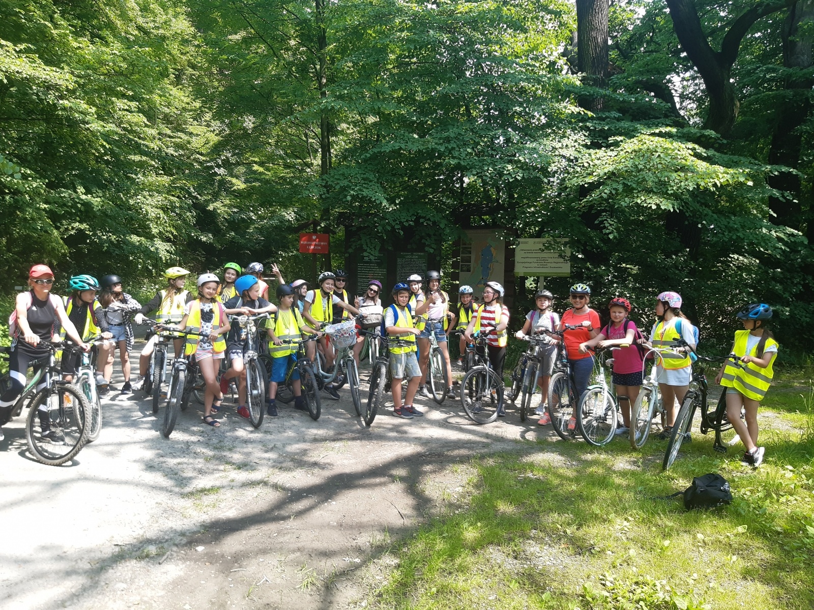 Zdjęcie w galerii na portalu naszraciborz.pl: Uczniowie SP1 dołączyli do walki o Rowerową Stolicę Polski wiadomości z regionu