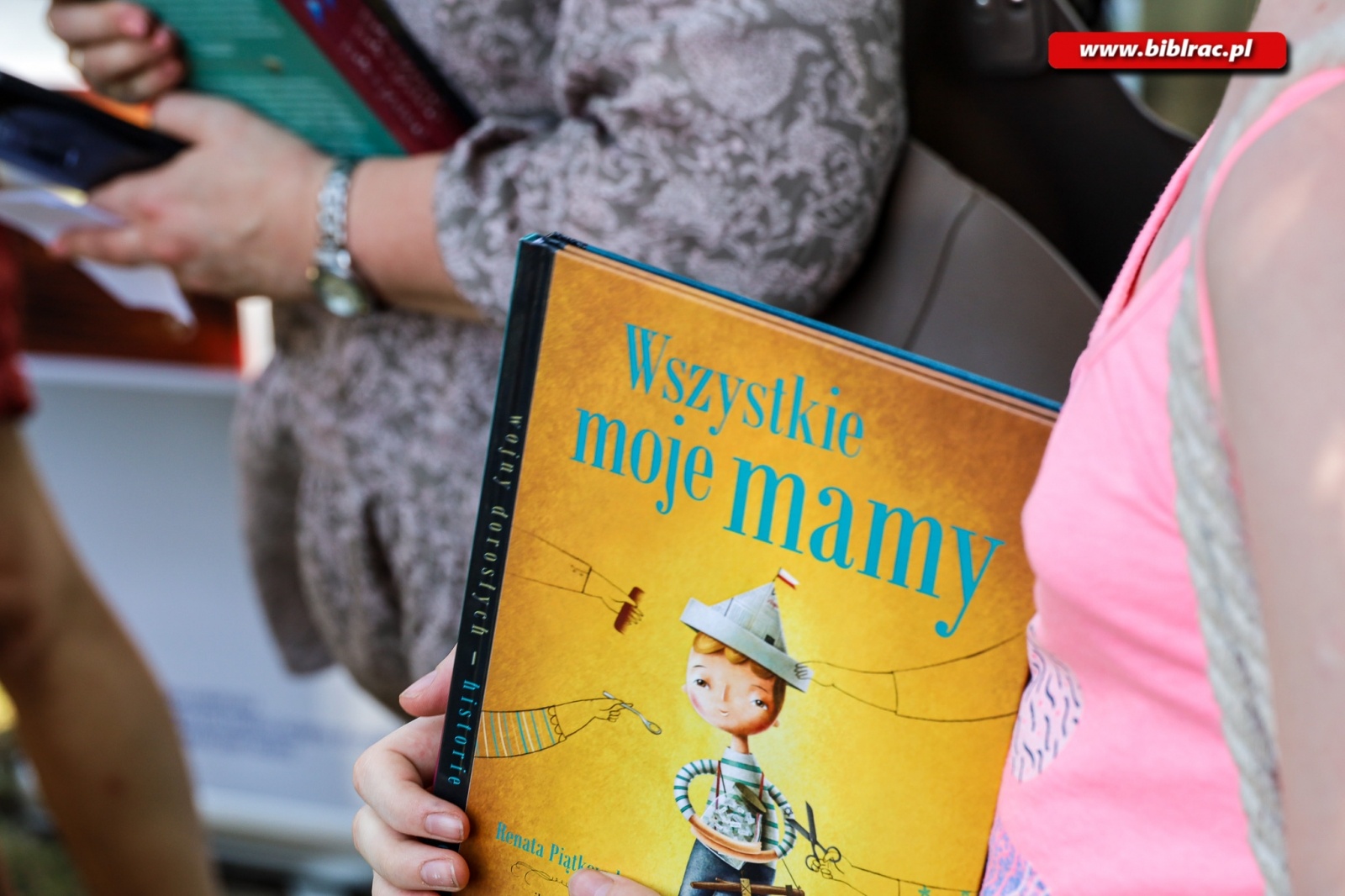 Zdjęcie w galerii na portalu naszraciborz.pl: Książki to potężna broń - Renata Piątkowska w raciborskiej bibliotece wiadomości z regionu