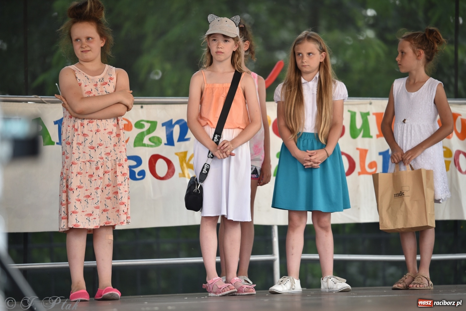 Zdjęcie w galerii na portalu naszraciborz.pl: MDK kończy rok szkolny tanecznym show [FOTO] wiadomości z regionu