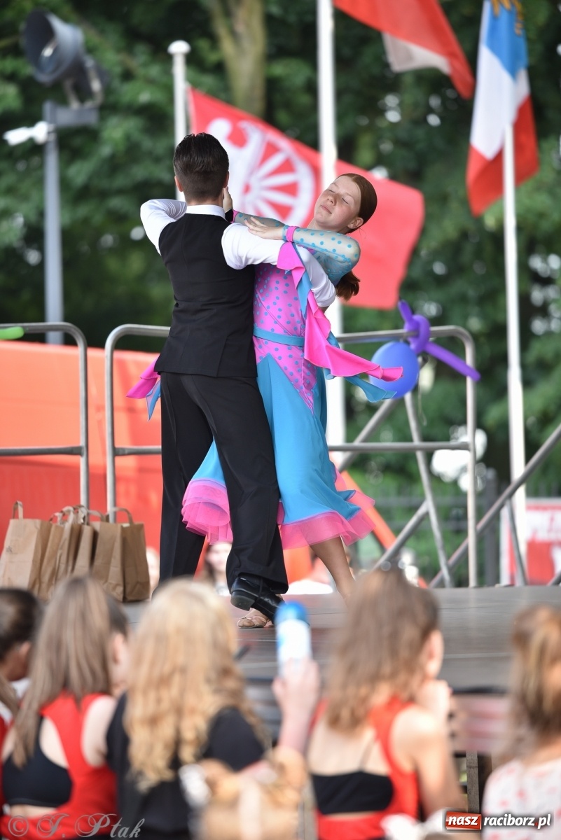 Zdjęcie w galerii na portalu naszraciborz.pl: MDK kończy rok szkolny tanecznym show [FOTO] wiadomości z regionu