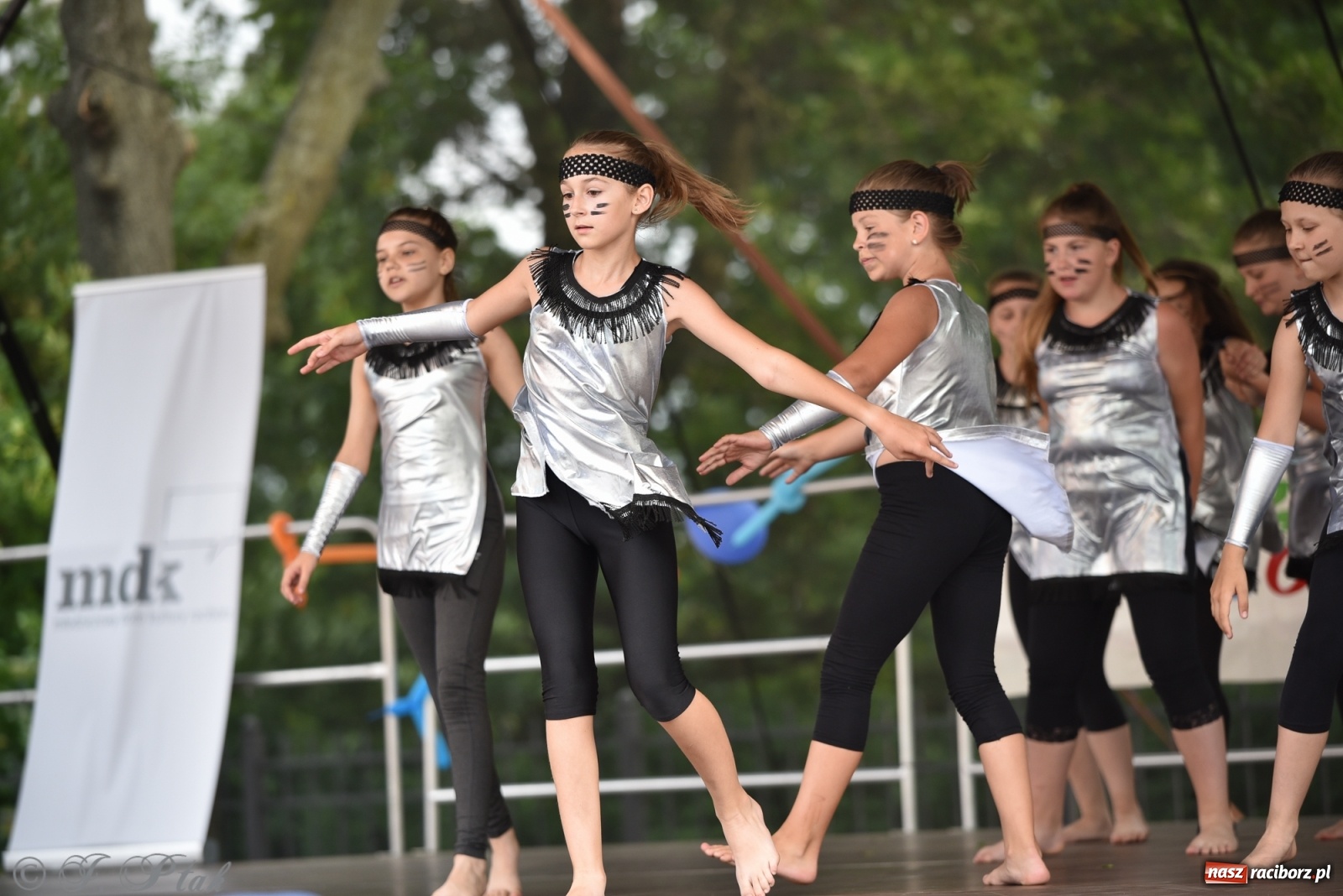 Zdjęcie w galerii na portalu naszraciborz.pl: MDK kończy rok szkolny tanecznym show [FOTO] wiadomości z regionu