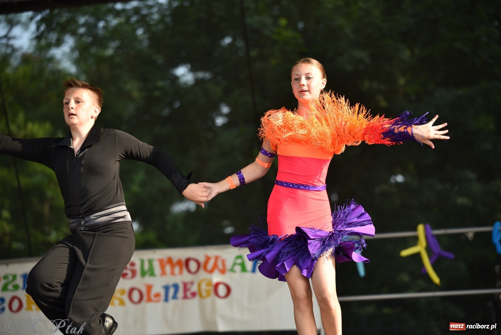 Zdjęcie w galerii na portalu naszraciborz.pl: MDK kończy rok szkolny tanecznym show [FOTO] wiadomości z regionu