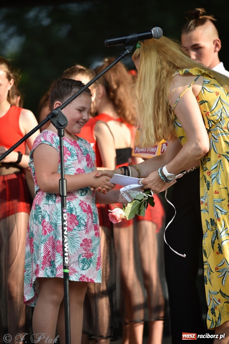 Zdjęcie w galerii na portalu naszraciborz.pl: MDK kończy rok szkolny tanecznym show [FOTO] wiadomości z regionu