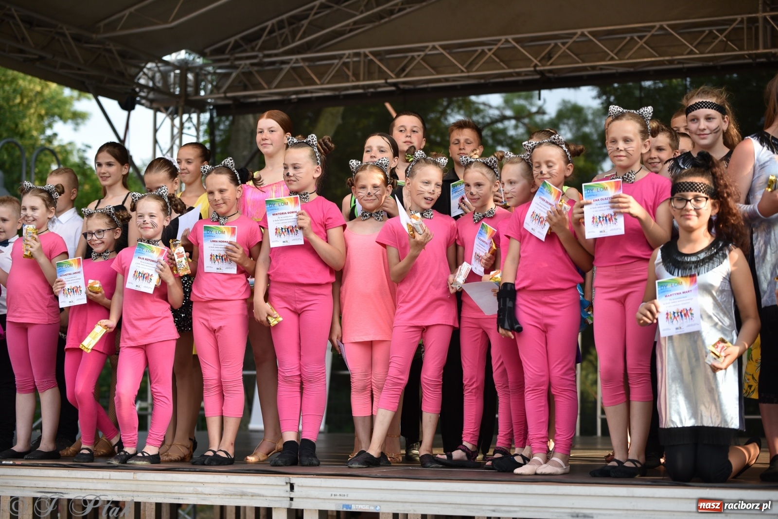 Zdjęcie w galerii na portalu naszraciborz.pl: MDK kończy rok szkolny tanecznym show [FOTO] wiadomości z regionu