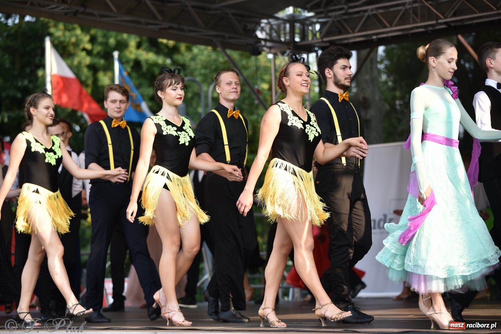 Zdjęcie w galerii na portalu naszraciborz.pl: MDK kończy rok szkolny tanecznym show [FOTO] wiadomości z regionu
