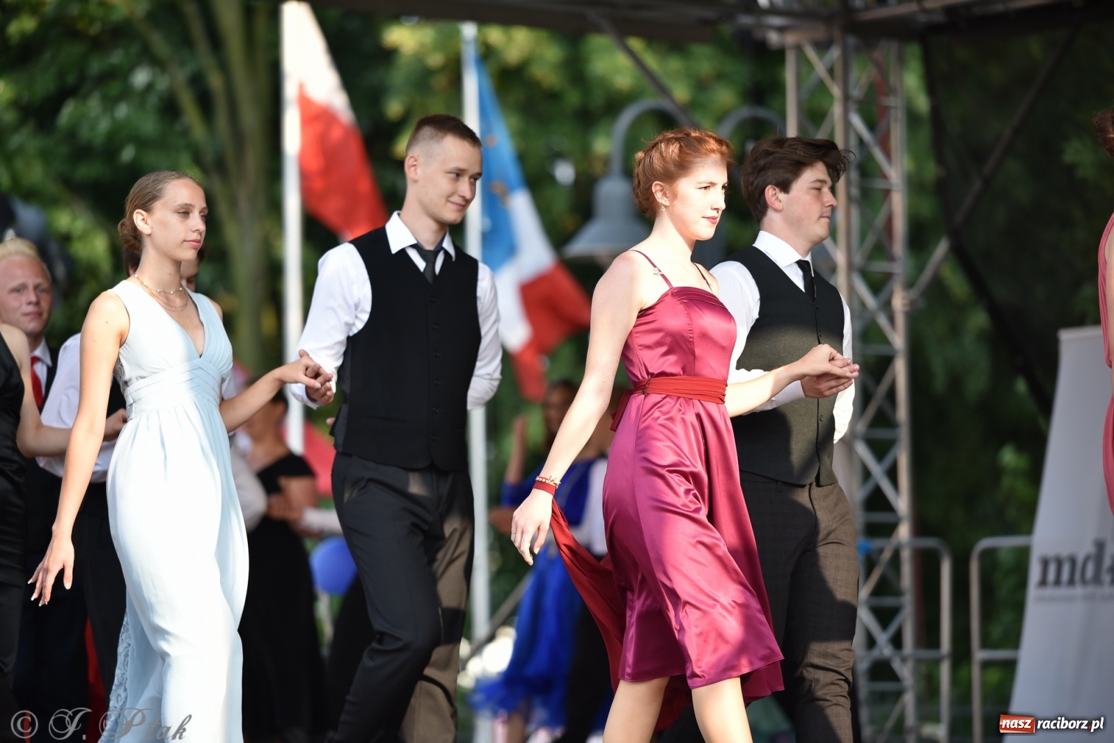 Zdjęcie w galerii na portalu naszraciborz.pl: MDK kończy rok szkolny tanecznym show [FOTO] wiadomości z regionu