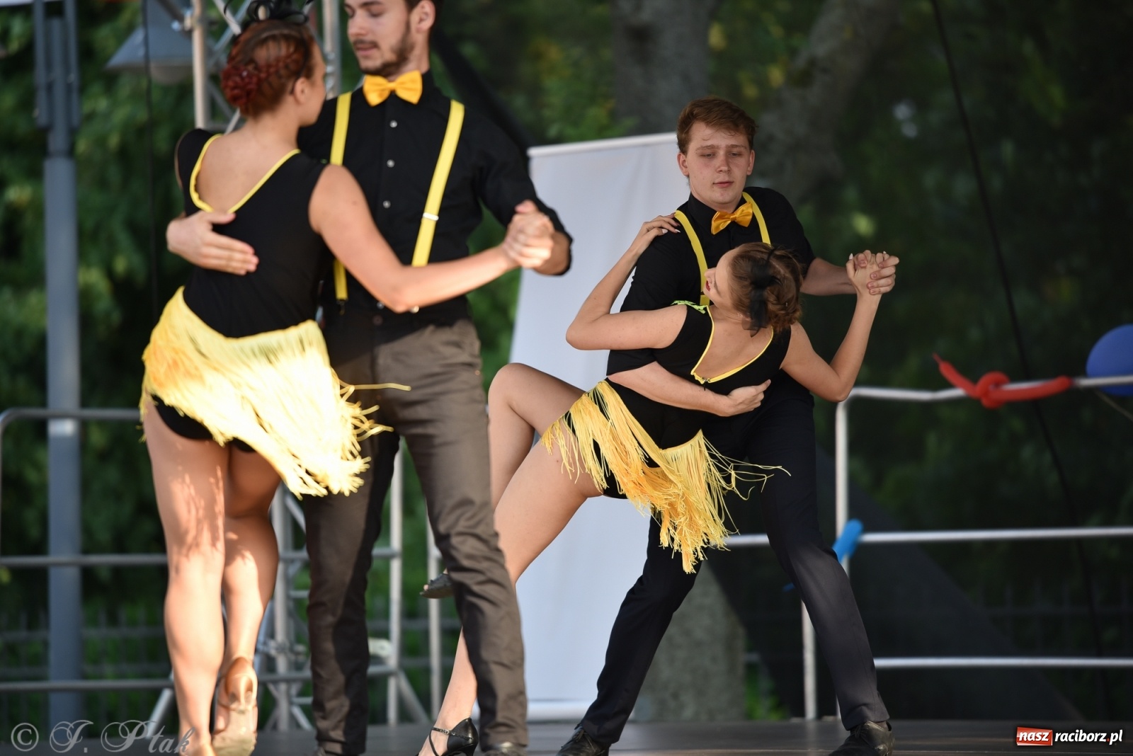 Zdjęcie w galerii na portalu naszraciborz.pl: MDK kończy rok szkolny tanecznym show [FOTO] wiadomości z regionu