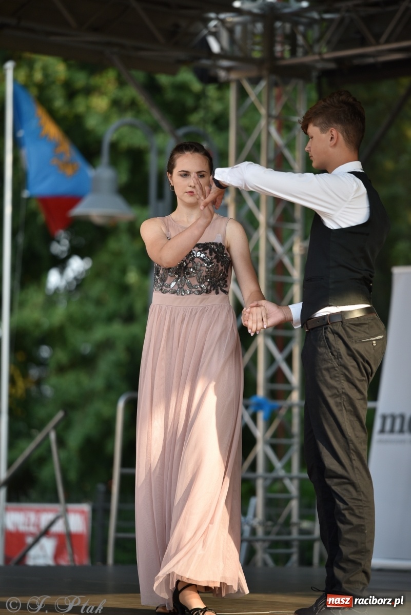 Zdjęcie w galerii na portalu naszraciborz.pl: MDK kończy rok szkolny tanecznym show [FOTO] wiadomości z regionu