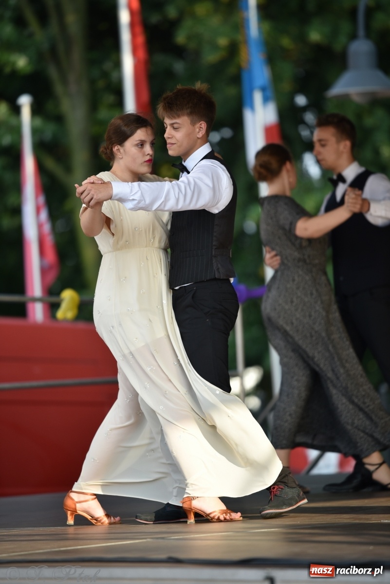 Zdjęcie w galerii na portalu naszraciborz.pl: MDK kończy rok szkolny tanecznym show [FOTO] wiadomości z regionu