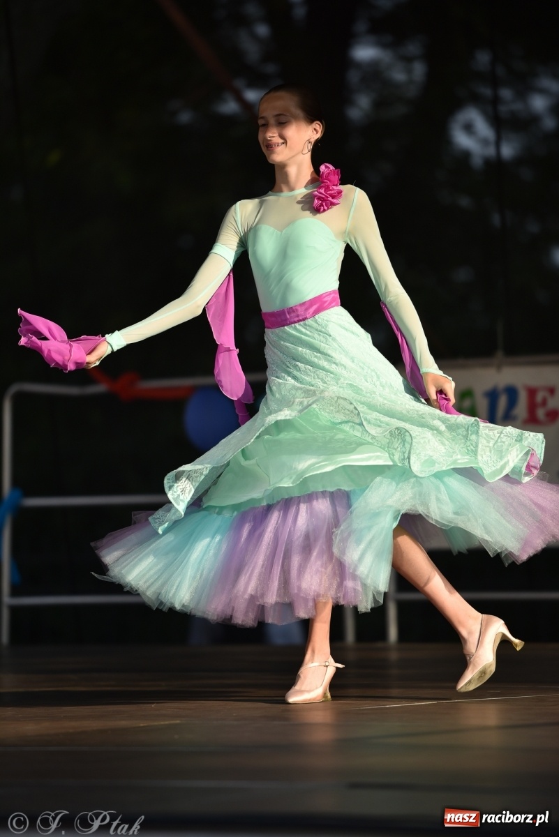 Zdjęcie w galerii na portalu naszraciborz.pl: MDK kończy rok szkolny tanecznym show [FOTO] wiadomości z regionu