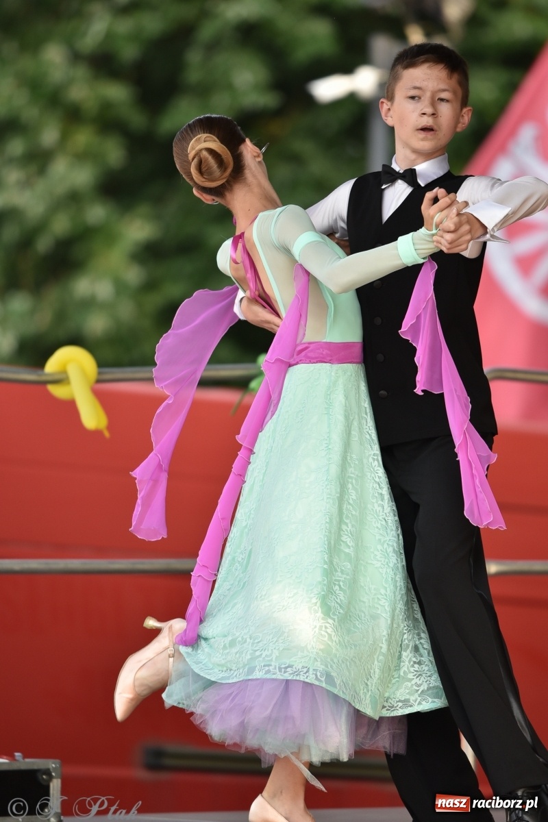 Zdjęcie w galerii na portalu naszraciborz.pl: MDK kończy rok szkolny tanecznym show [FOTO] wiadomości z regionu