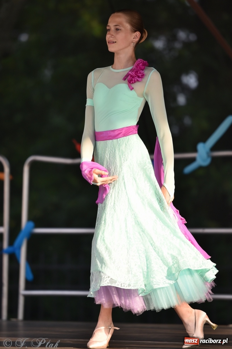 Zdjęcie w galerii na portalu naszraciborz.pl: MDK kończy rok szkolny tanecznym show [FOTO] wiadomości z regionu