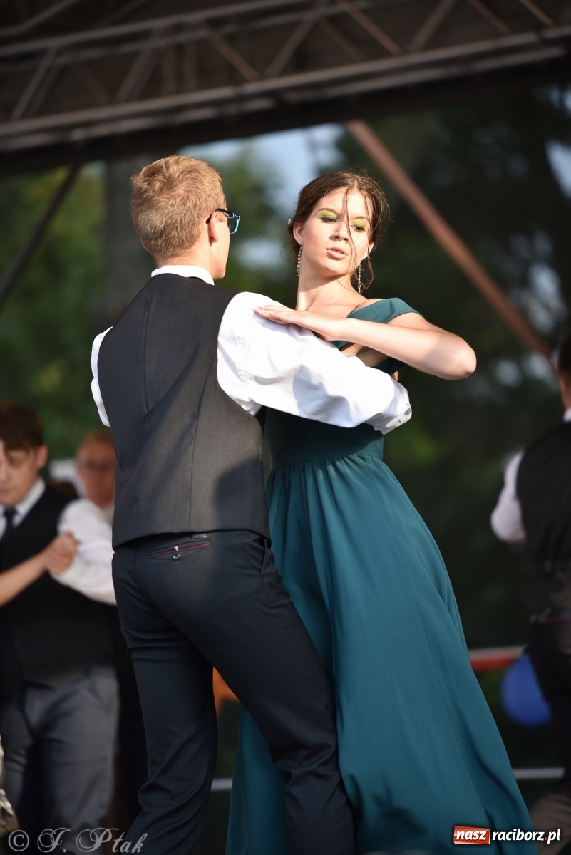 Zdjęcie w galerii na portalu naszraciborz.pl: MDK kończy rok szkolny tanecznym show [FOTO] wiadomości z regionu