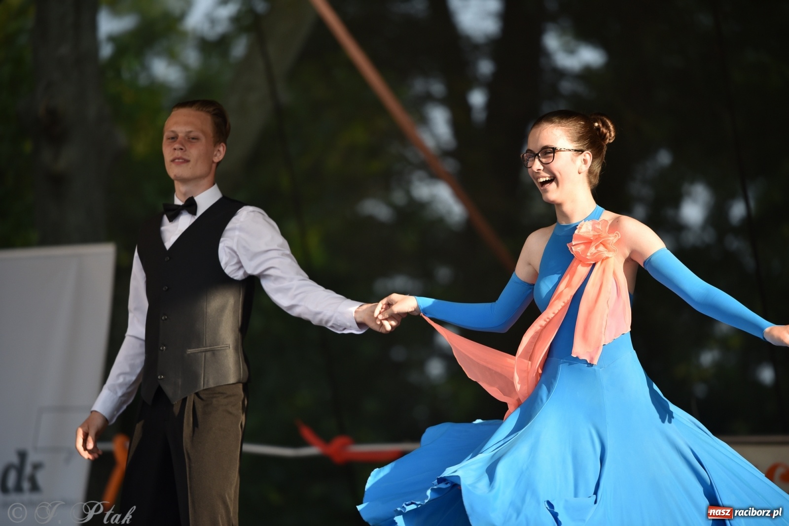 Zdjęcie w galerii na portalu naszraciborz.pl: MDK kończy rok szkolny tanecznym show [FOTO] wiadomości z regionu