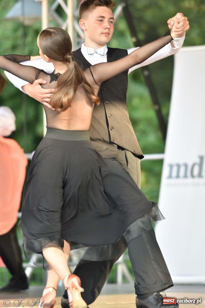 Zdjęcie w galerii na portalu naszraciborz.pl: MDK kończy rok szkolny tanecznym show [FOTO] wiadomości z regionu