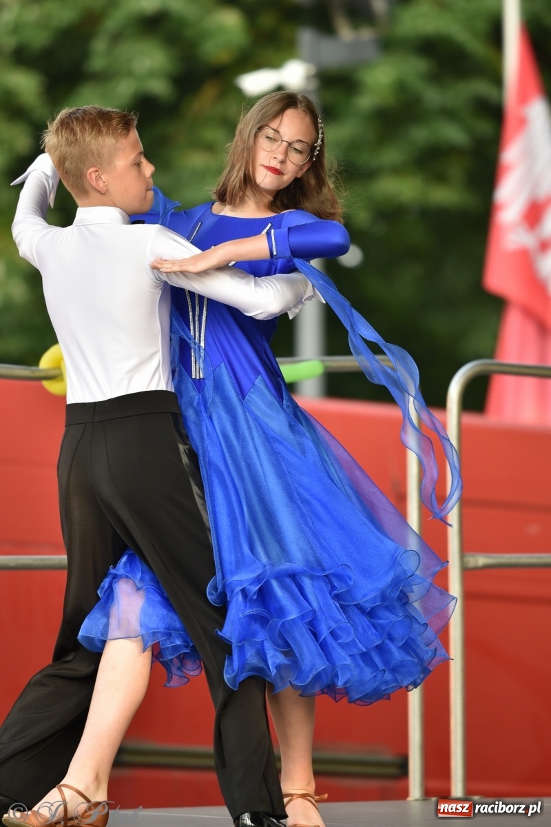 Zdjęcie w galerii na portalu naszraciborz.pl: MDK kończy rok szkolny tanecznym show [FOTO] wiadomości z regionu
