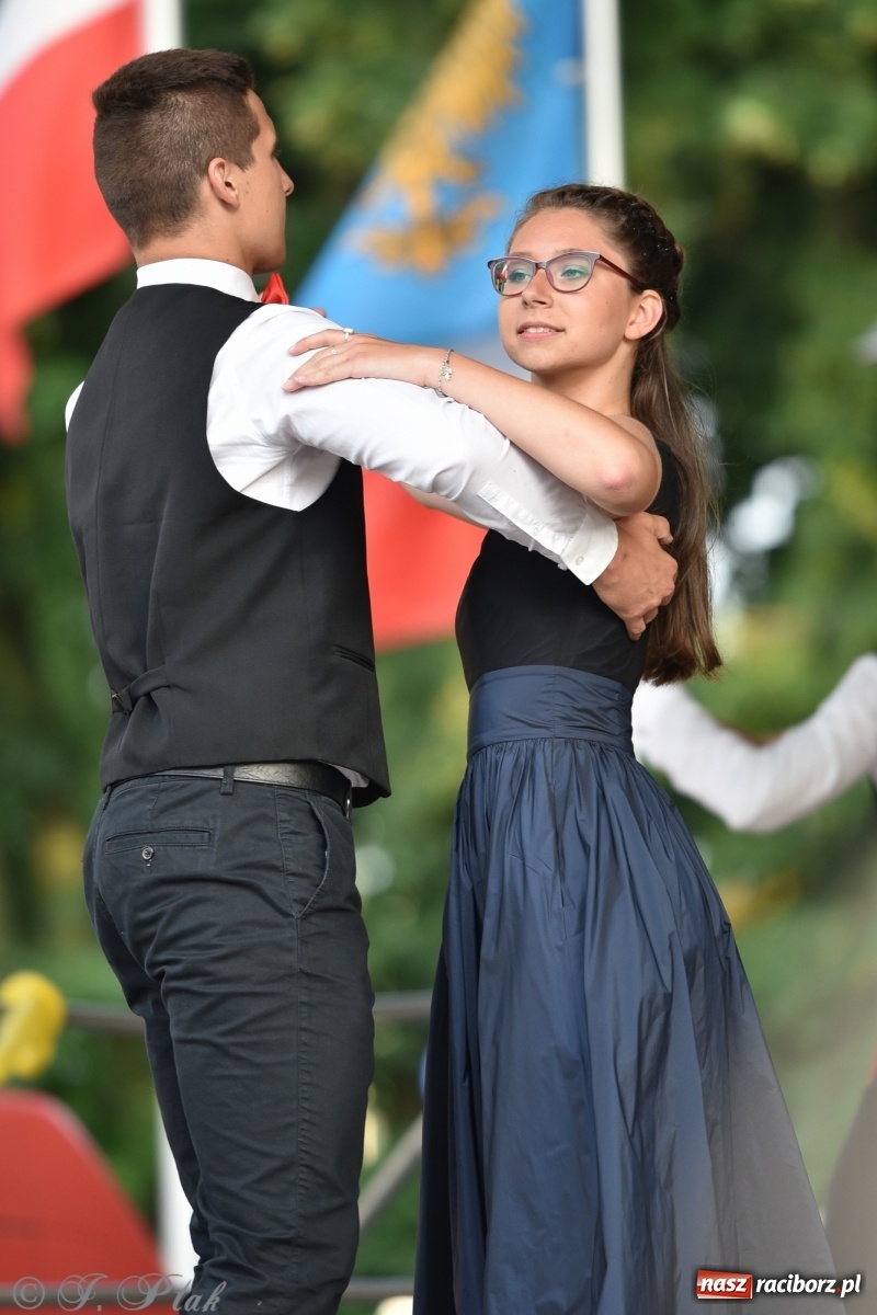 Zdjęcie w galerii na portalu naszraciborz.pl: MDK kończy rok szkolny tanecznym show [FOTO] wiadomości z regionu