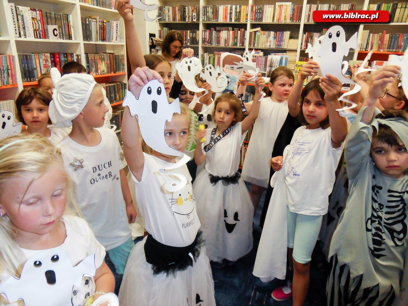 Zdjęcie w galerii na portalu naszraciborz.pl: Nocka z duszkami na pożegnanie przedszkolaków w Markowicach wiadomości z regionu