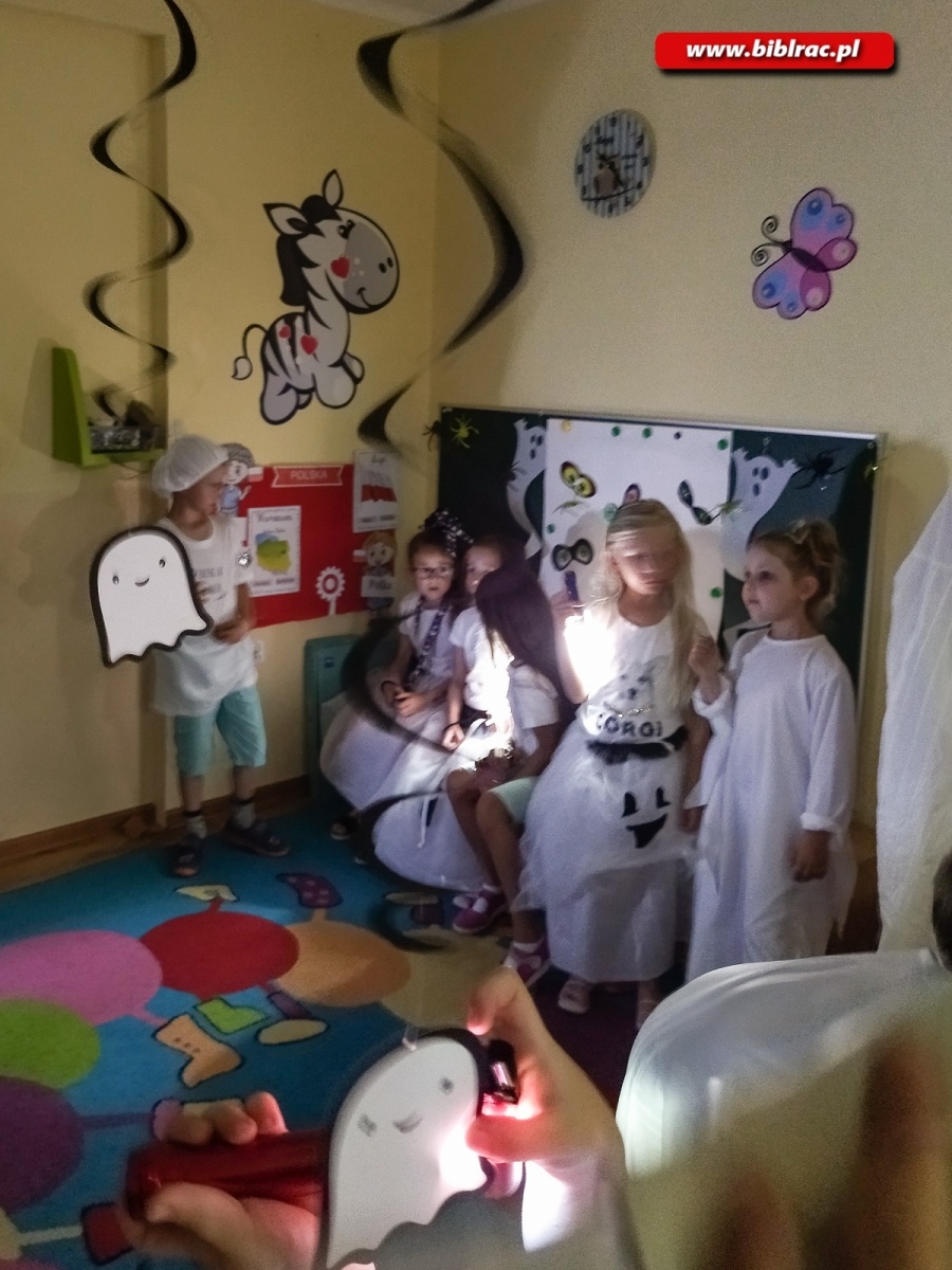 Zdjęcie w galerii na portalu naszraciborz.pl: Nocka z duszkami na pożegnanie przedszkolaków w Markowicach wiadomości z regionu