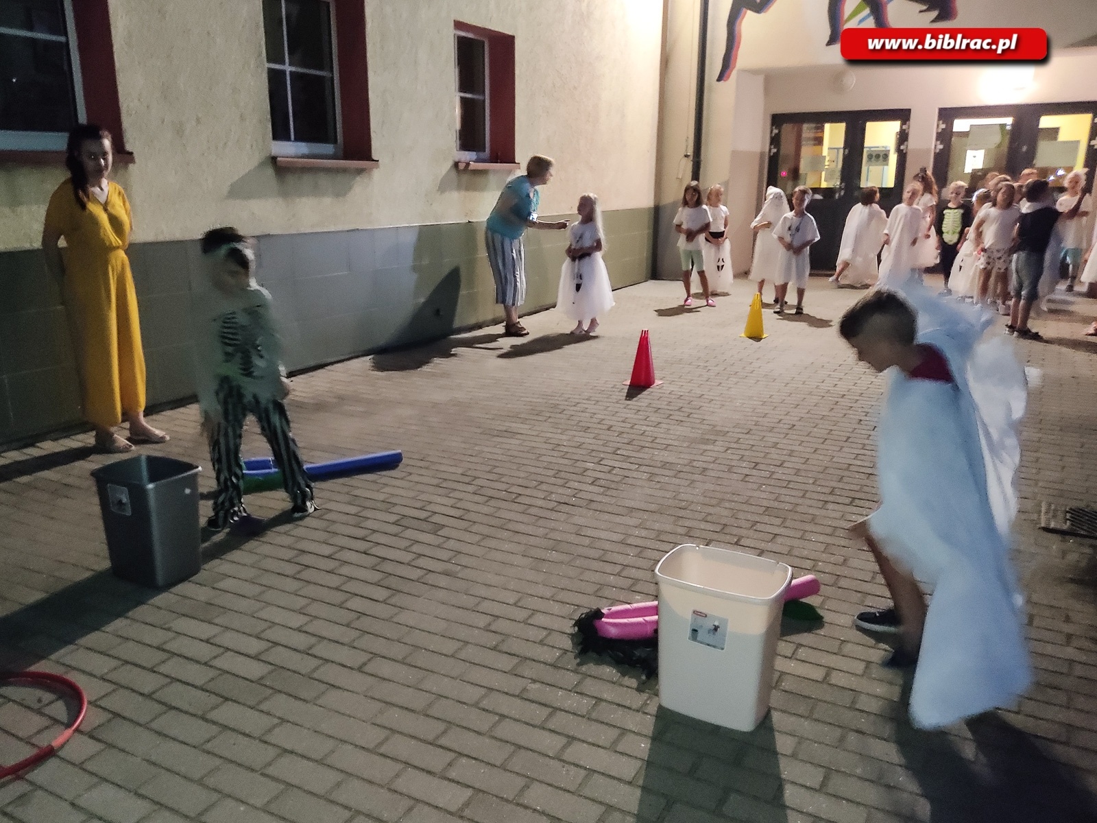 Zdjęcie w galerii na portalu naszraciborz.pl: Nocka z duszkami na pożegnanie przedszkolaków w Markowicach wiadomości z regionu