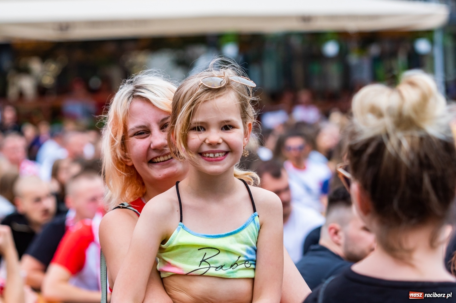 Zdjęcie w galerii na portalu naszraciborz.pl: Polska-Szwecja. Piłkarski rollercoaster w raciborskich strefach kibica wiadomości z regionu